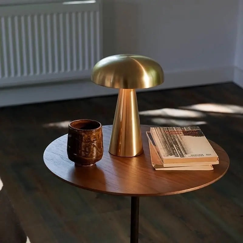 Venna Lamp