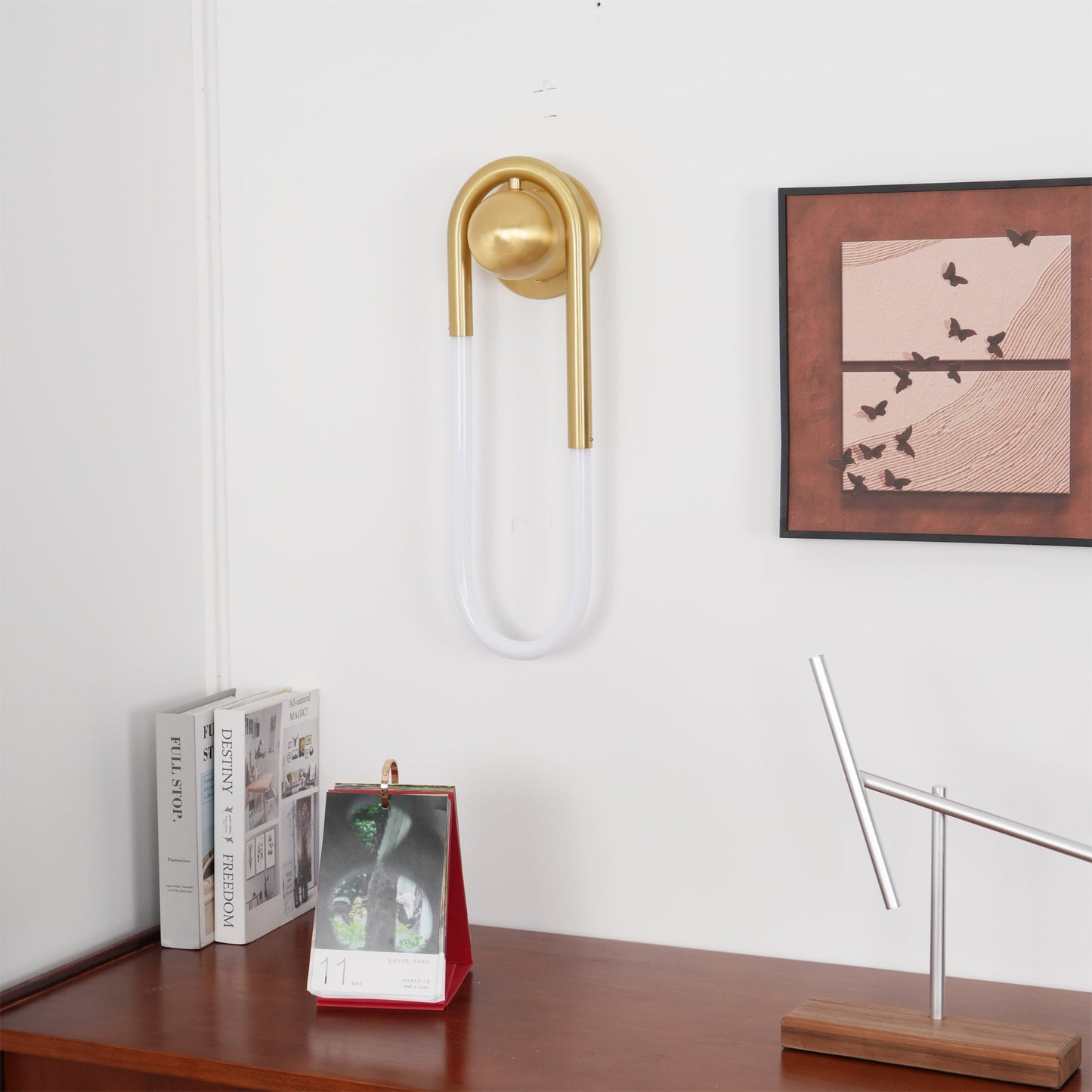 Rodi Loop Wall Lamp