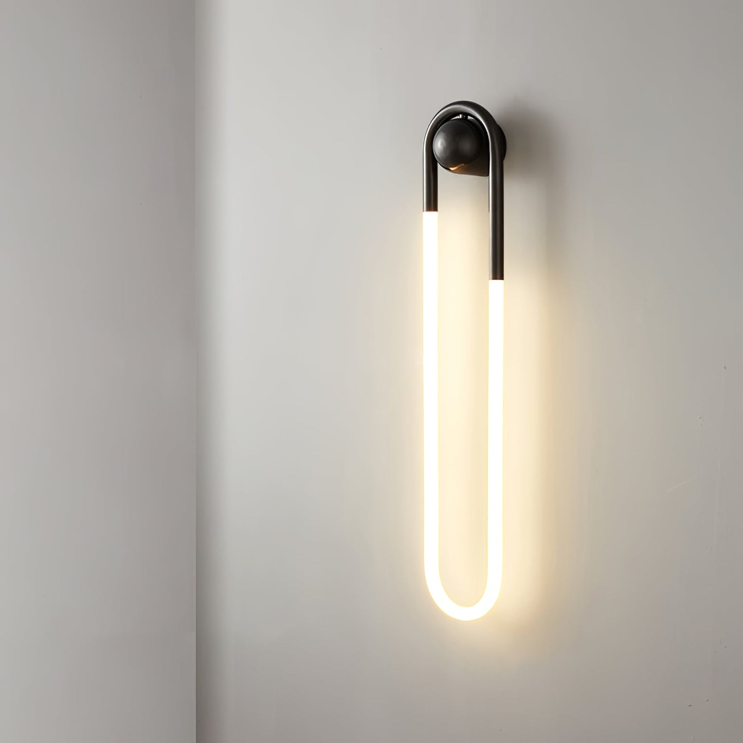 Rodi Loop Wall Lamp
