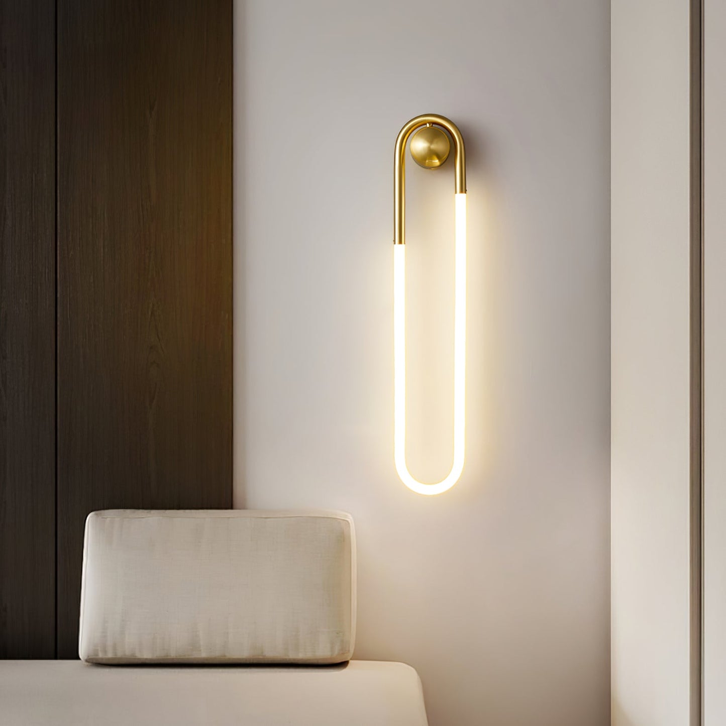 Rodi Loop Wall Lamp