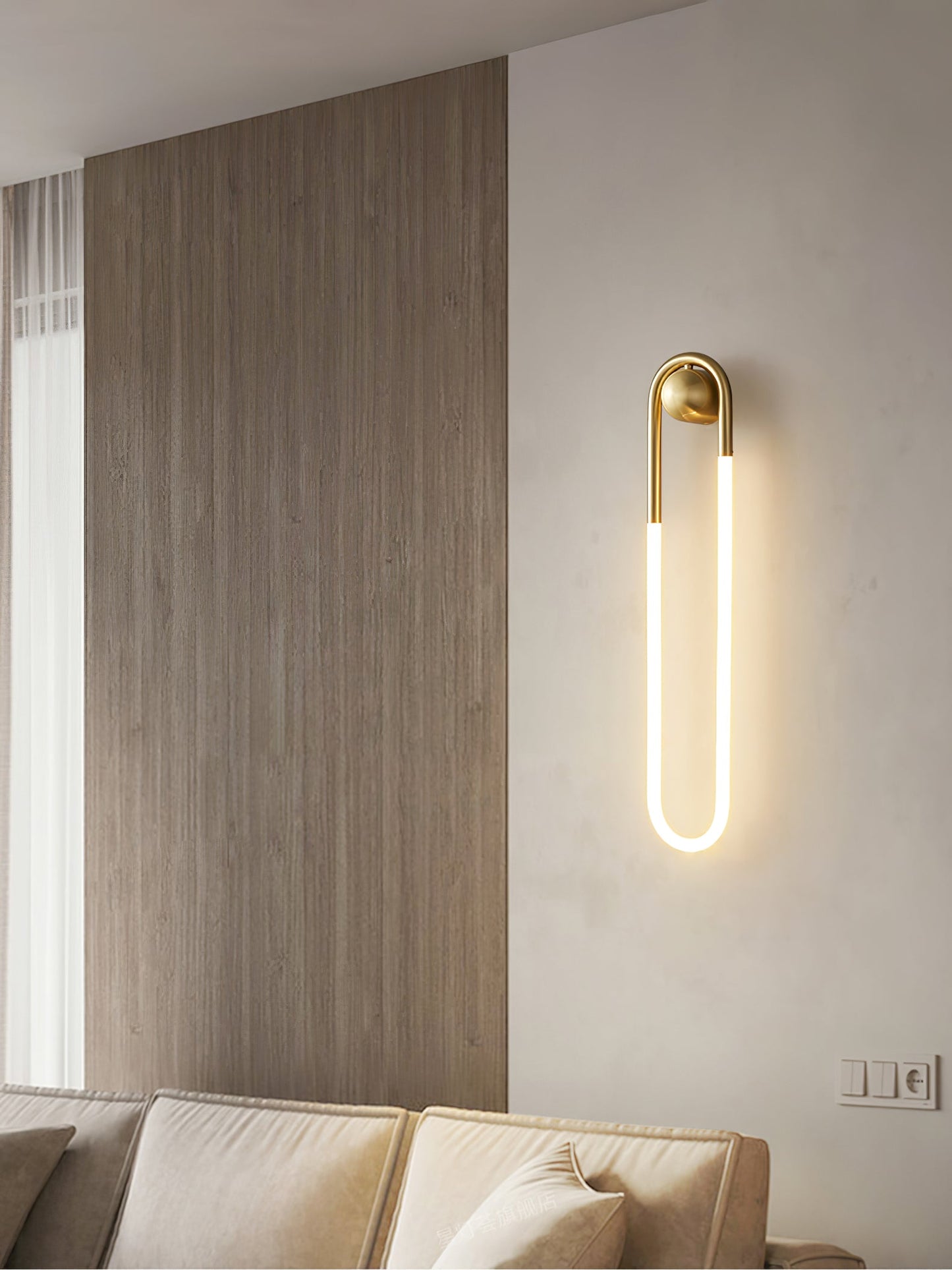 Rodi Loop Wall Lamp