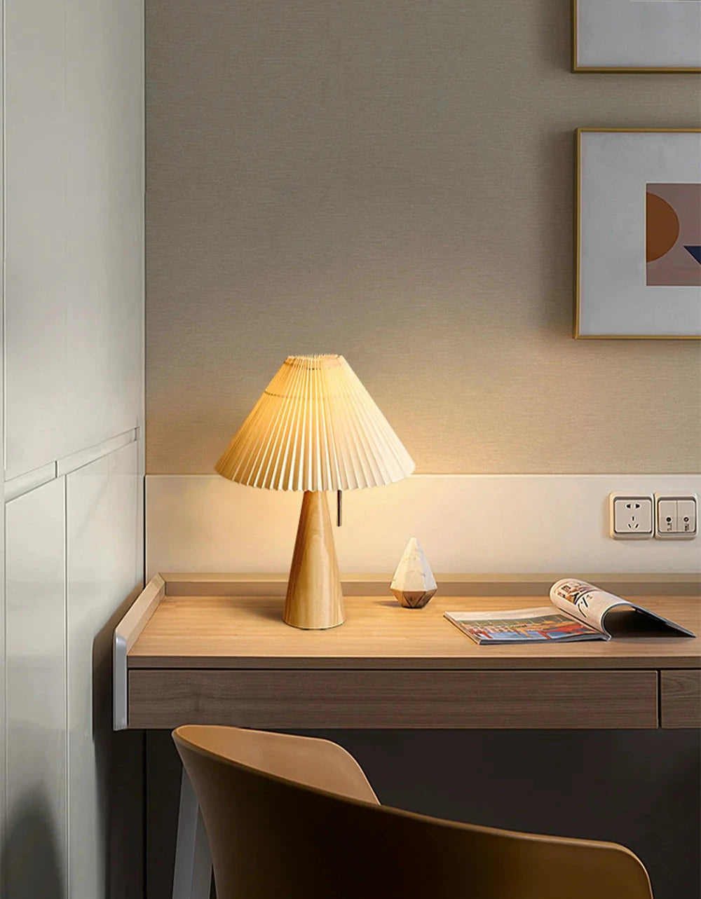 Lorna Solid Wood Vintage Pleated Table Lamp