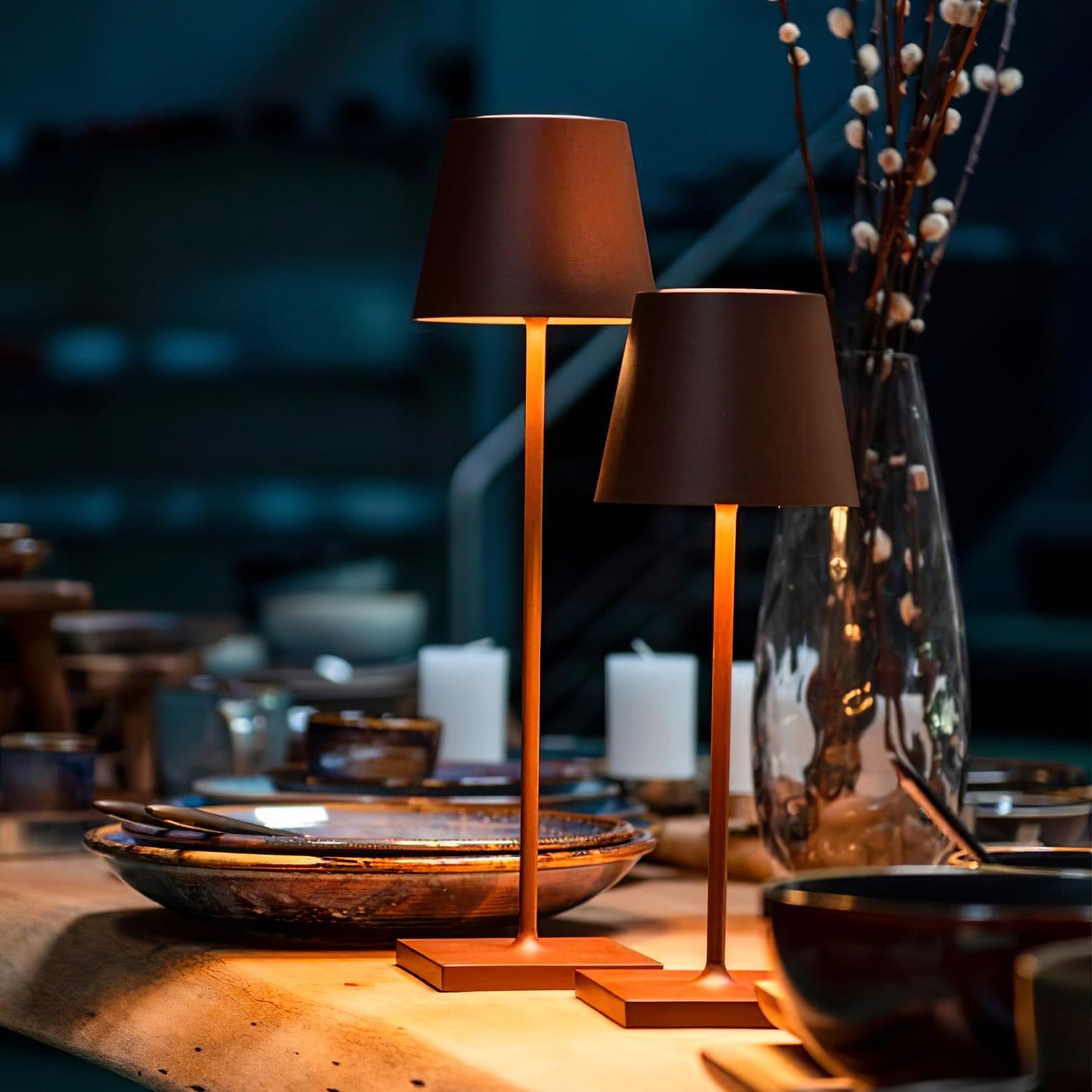 Poldina Built-in Battery Table Lamp