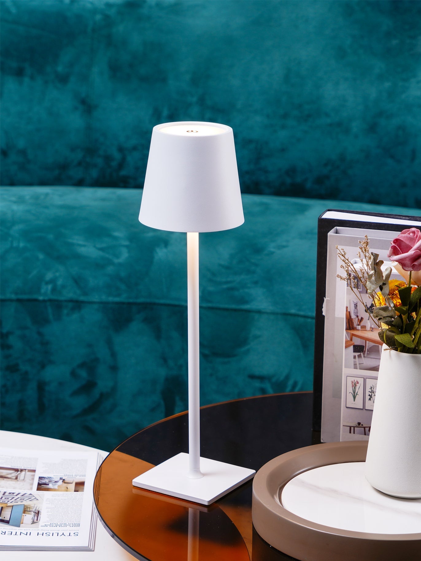 Poldina Built-in Battery Table Lamp