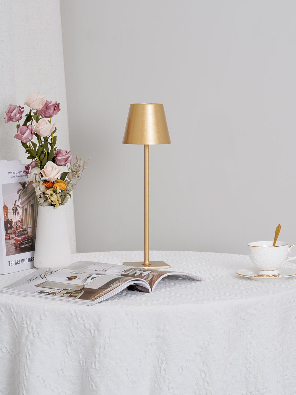 Poldina Built-in Battery Table Lamp