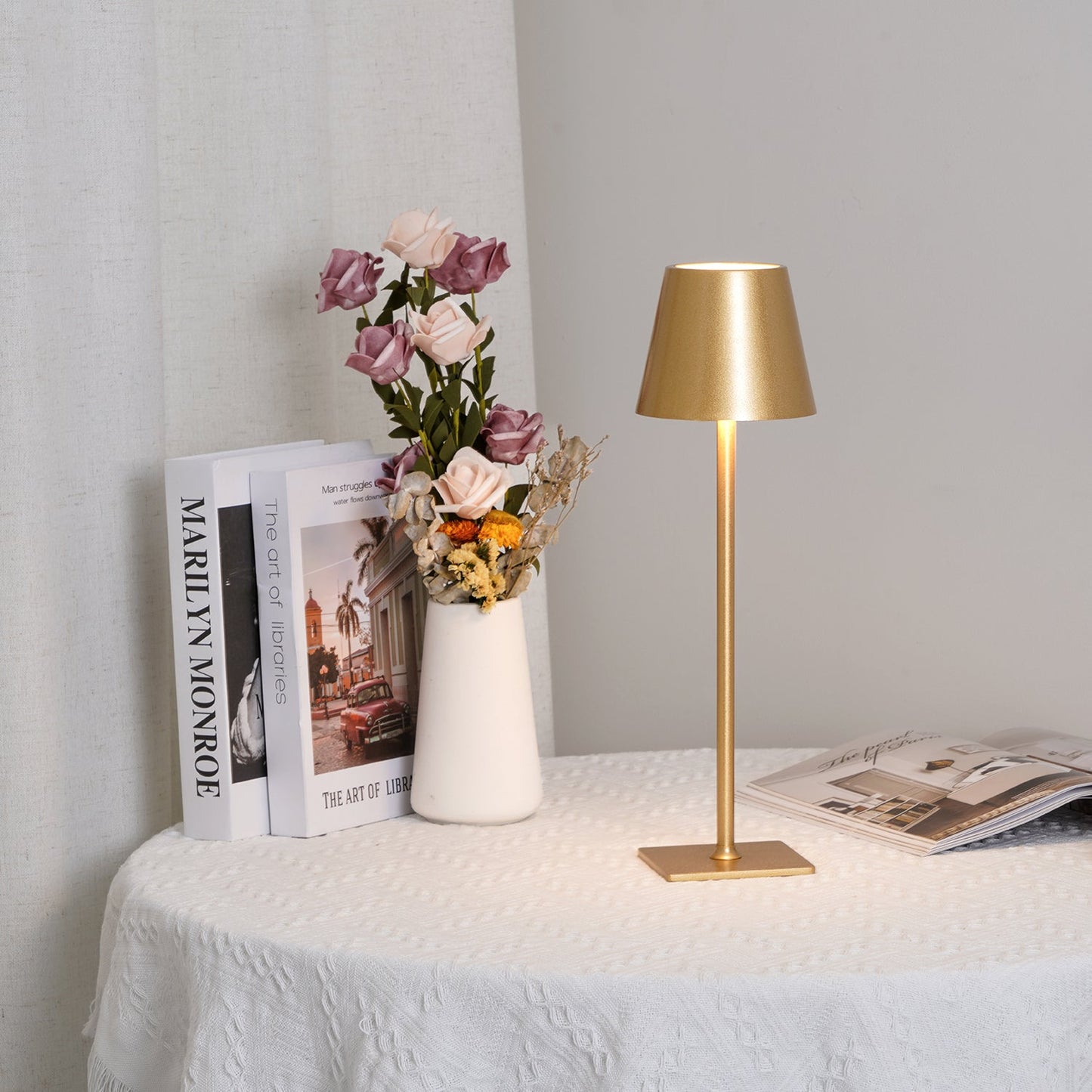 Poldina Built-in Battery Table Lamp