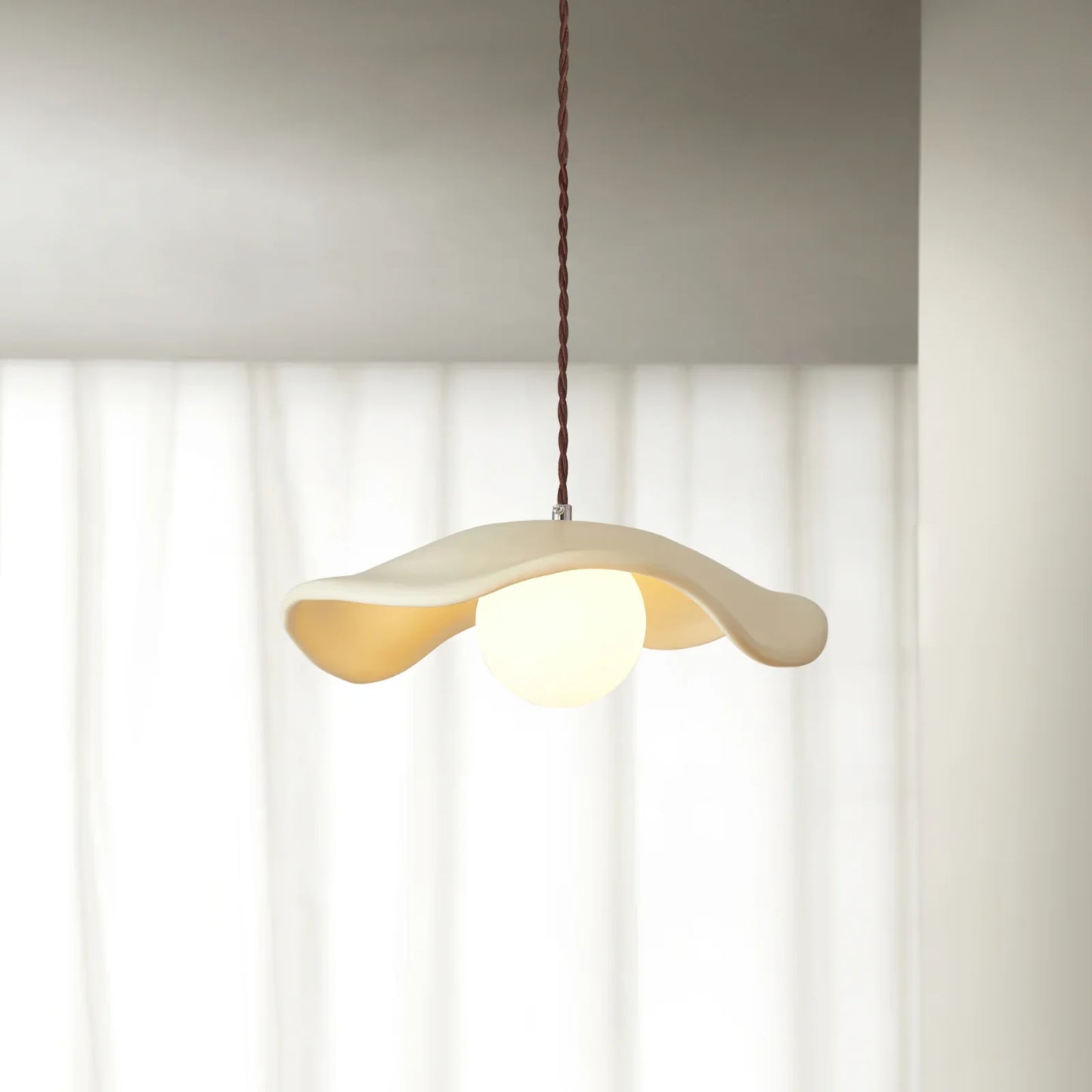 Eumi Pendant Light
